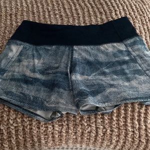 Lululemon shorts size 2